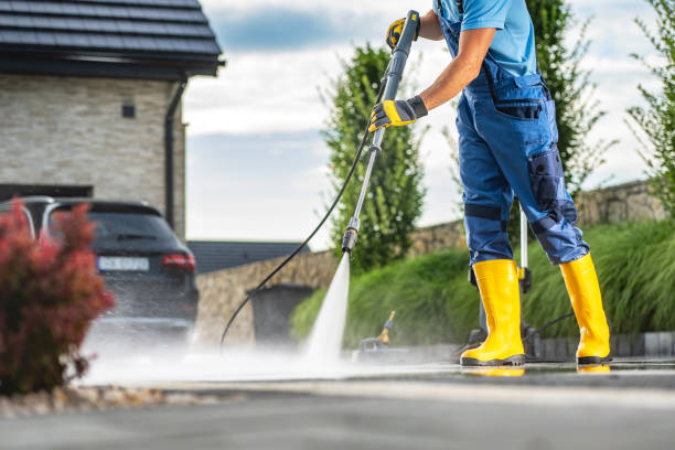 Why Choose Our Certified Pressure Washing Experts for Your Project Needs in Keystone, FL?